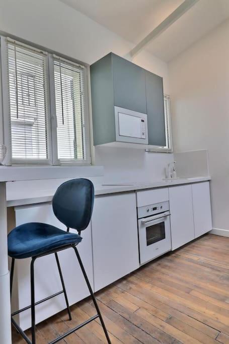 Unique Loft Apartment Located 15 Minutes From The Champs Elysees Saint-Ouen  Kültér fotó